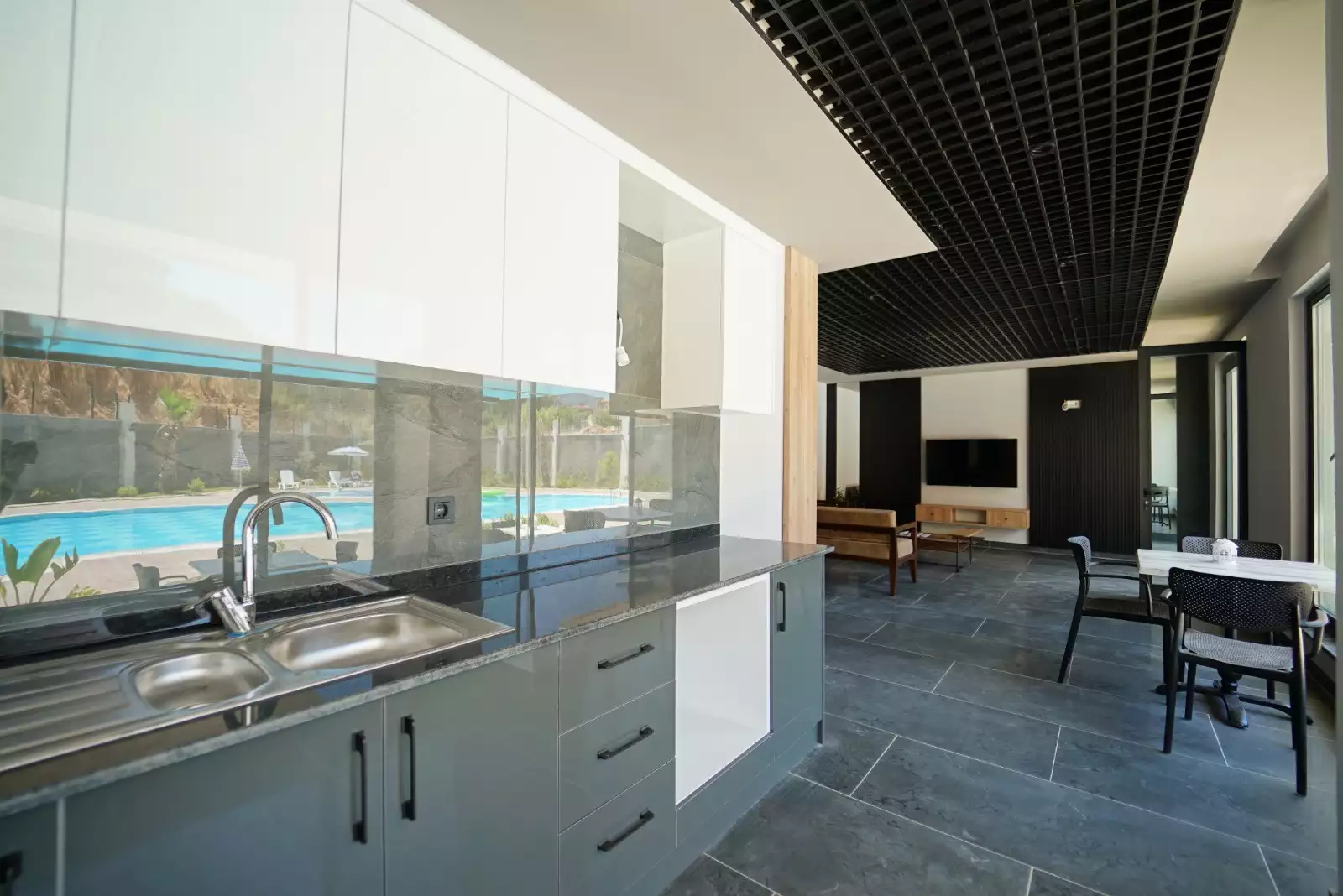 Flat 43m² in Turkey, Oba. Priced at 115000€ rent photo-23