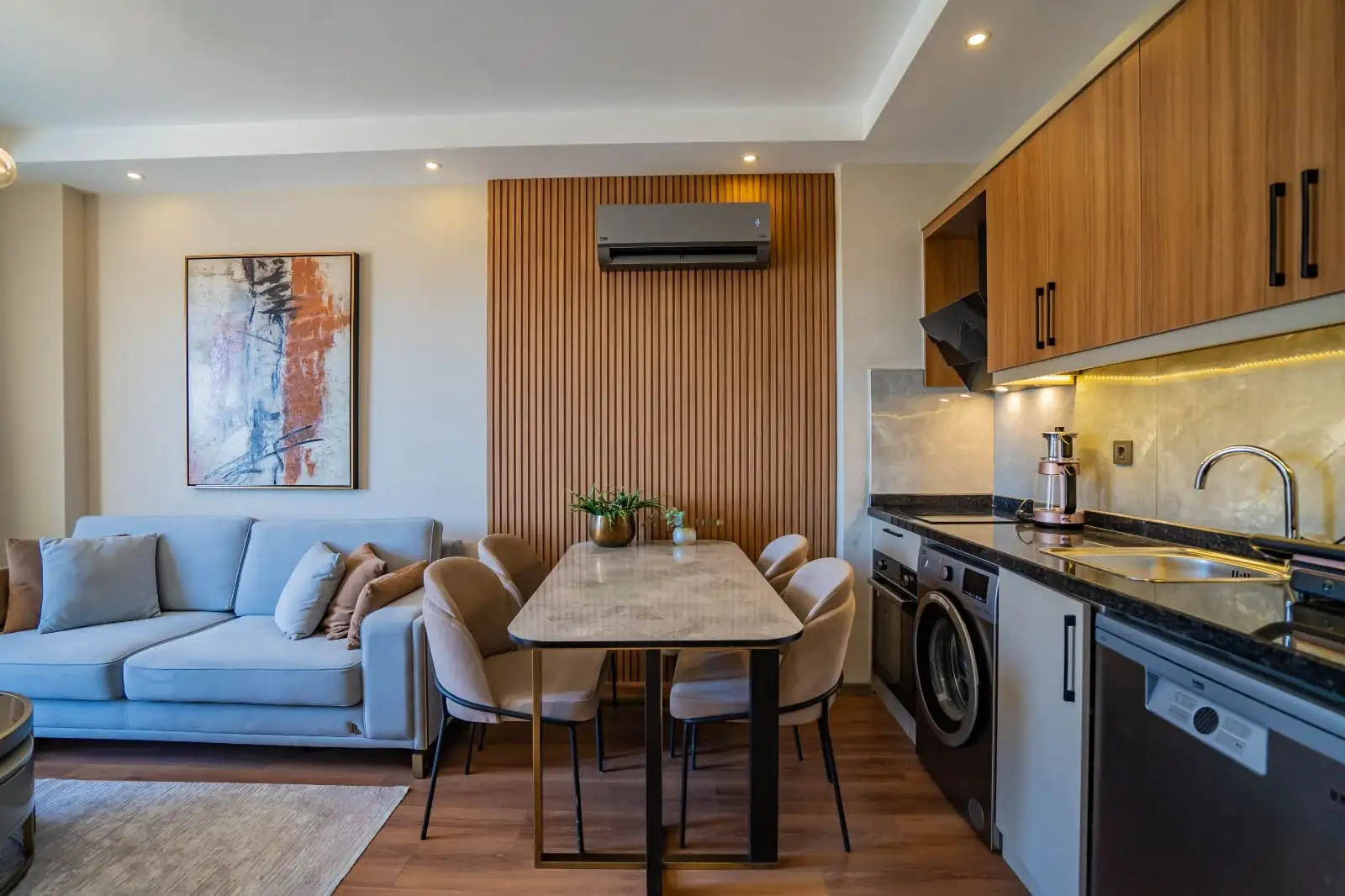 Flat 60m² in Turkey, Konakli. Priced at 110000€ rent photo-7