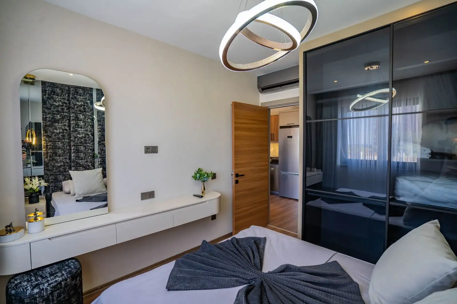 Flat 60m² in Turkey, Konakli. Priced at 110000€ rent photo-13