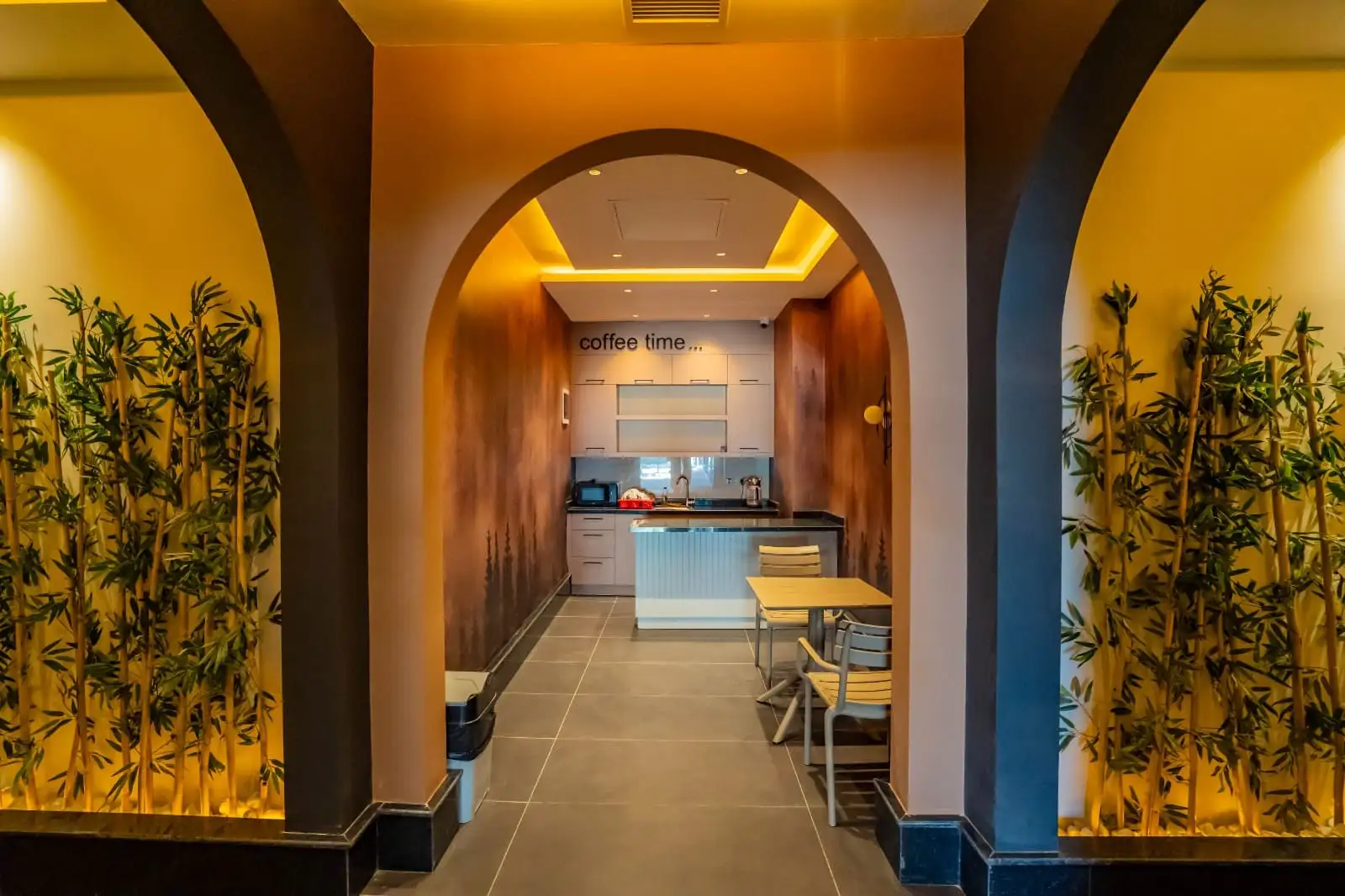 Flat 60m² in Turkey, Konakli. Priced at 110000€ rent photo-24