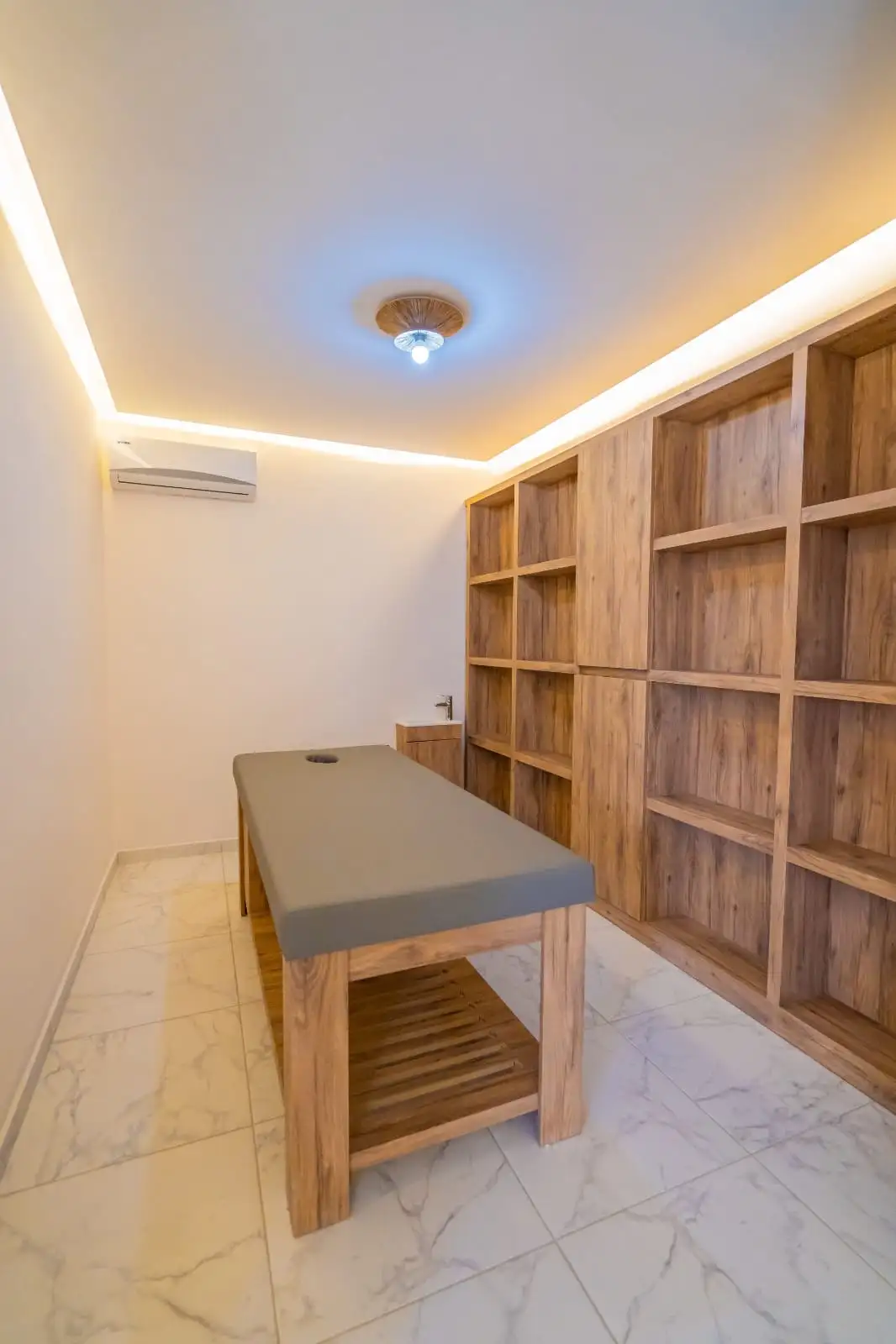 Flat 55m² in Turkey, Konakli. Priced at 112000€ rent photo-24
