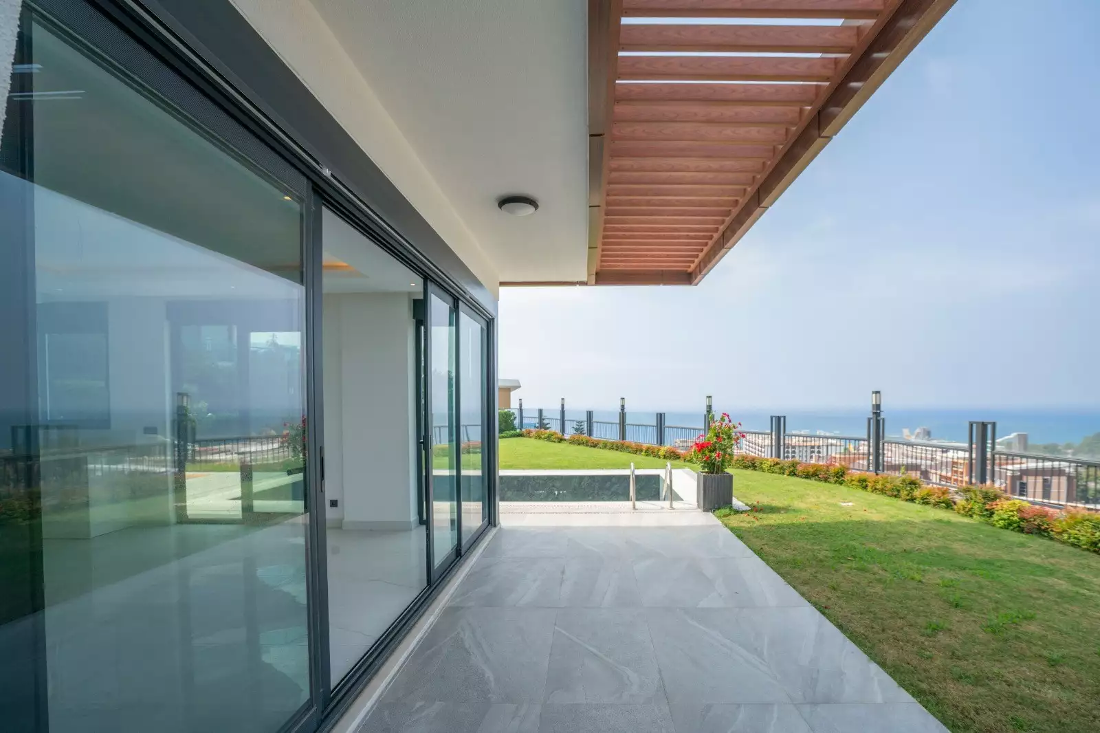 Villa 162m² in Turkey, Konakli. Priced at 825000€ rent photo-9