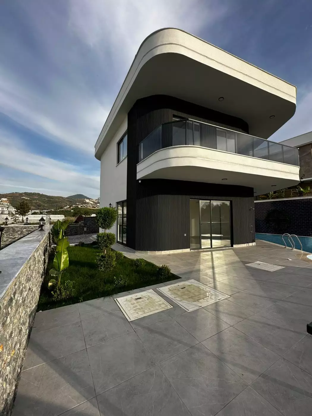 Villa 240m² in Turkey, Kargicak. Priced at 555000€ rent photo-1