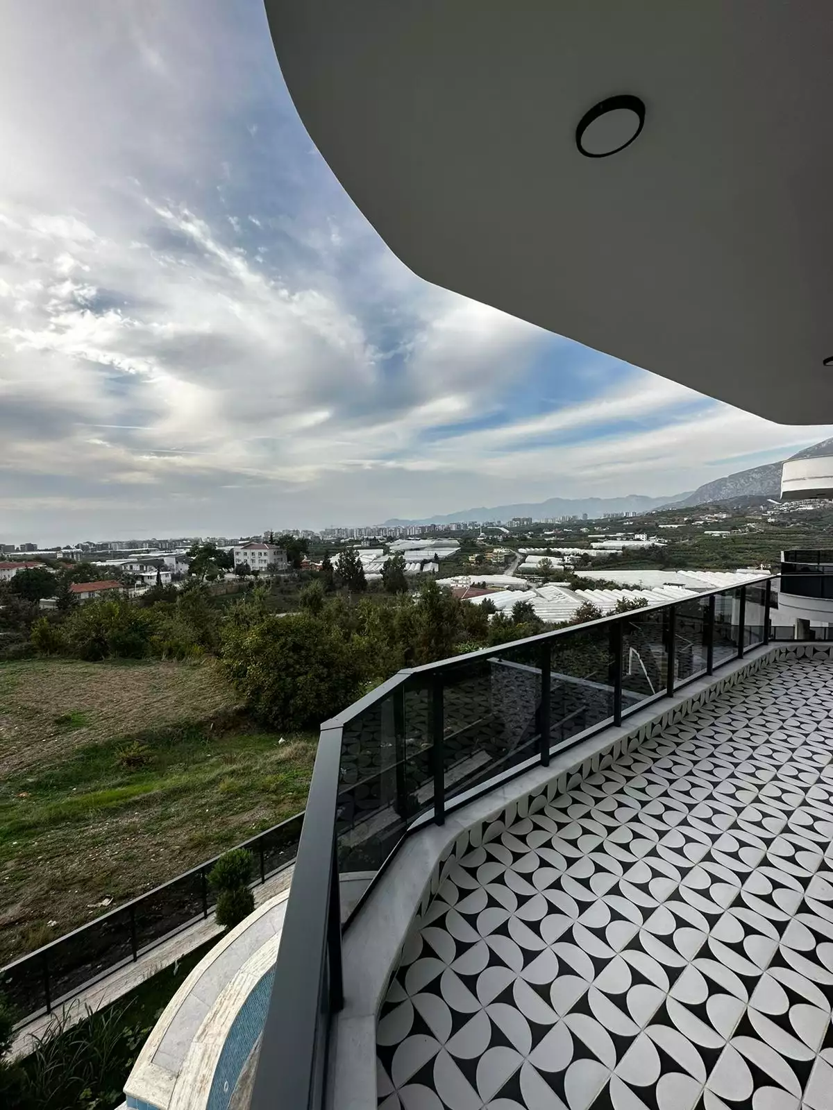 Villa 240m² in Turkey, Kargicak. Priced at 555000€ rent photo-23