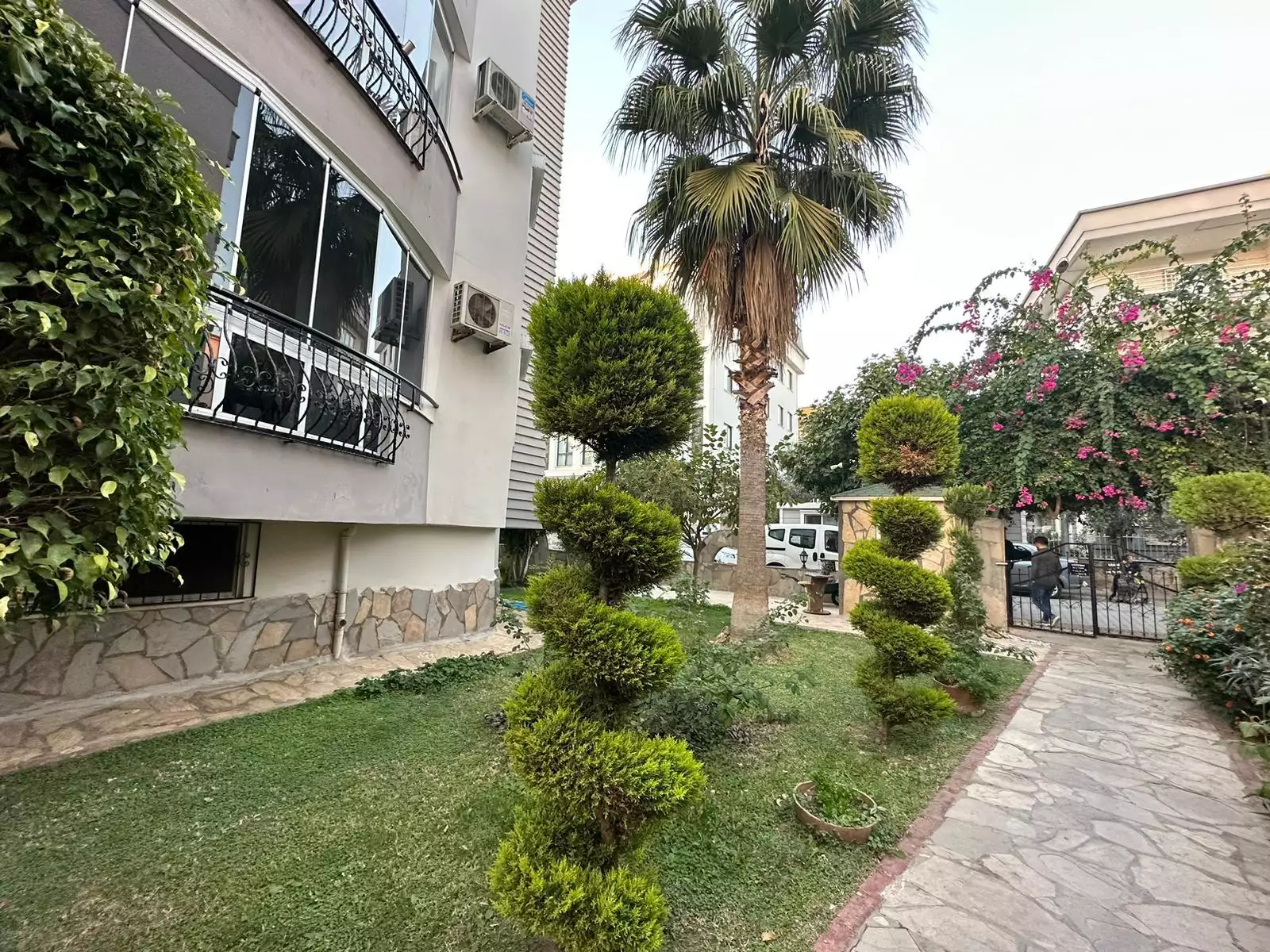 Flat 115m² in Turkey, Oba. Priced at 176000€ rent photo-4