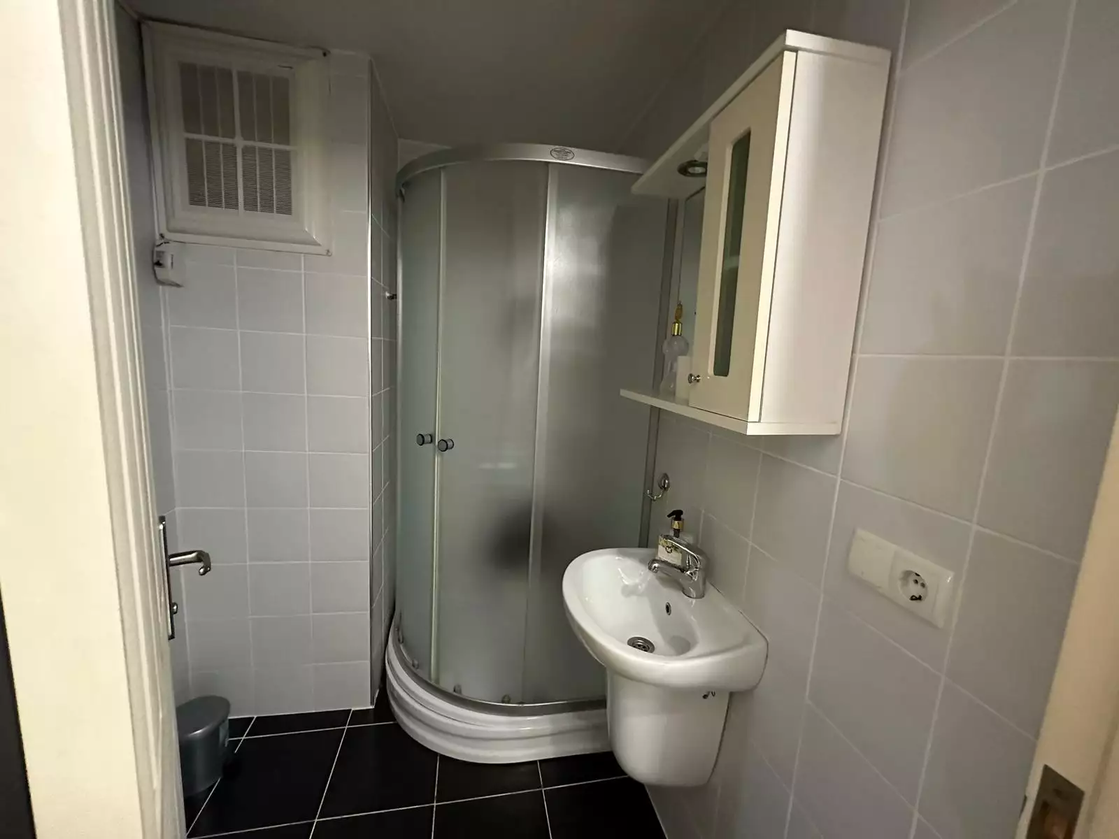 Flat 115m² in Turkey, Oba. Priced at 176000€ rent photo-8