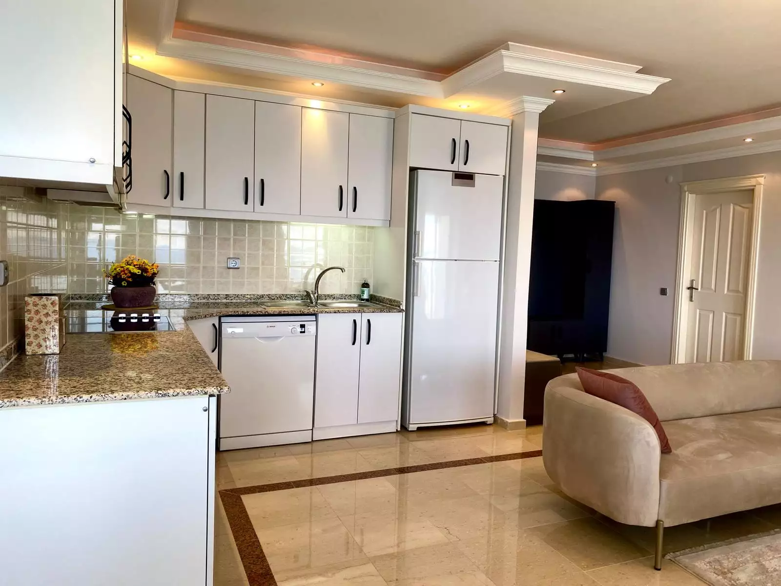 Flat 100m² in Turkey, Tosmur. Priced at 295000€ rent photo-4