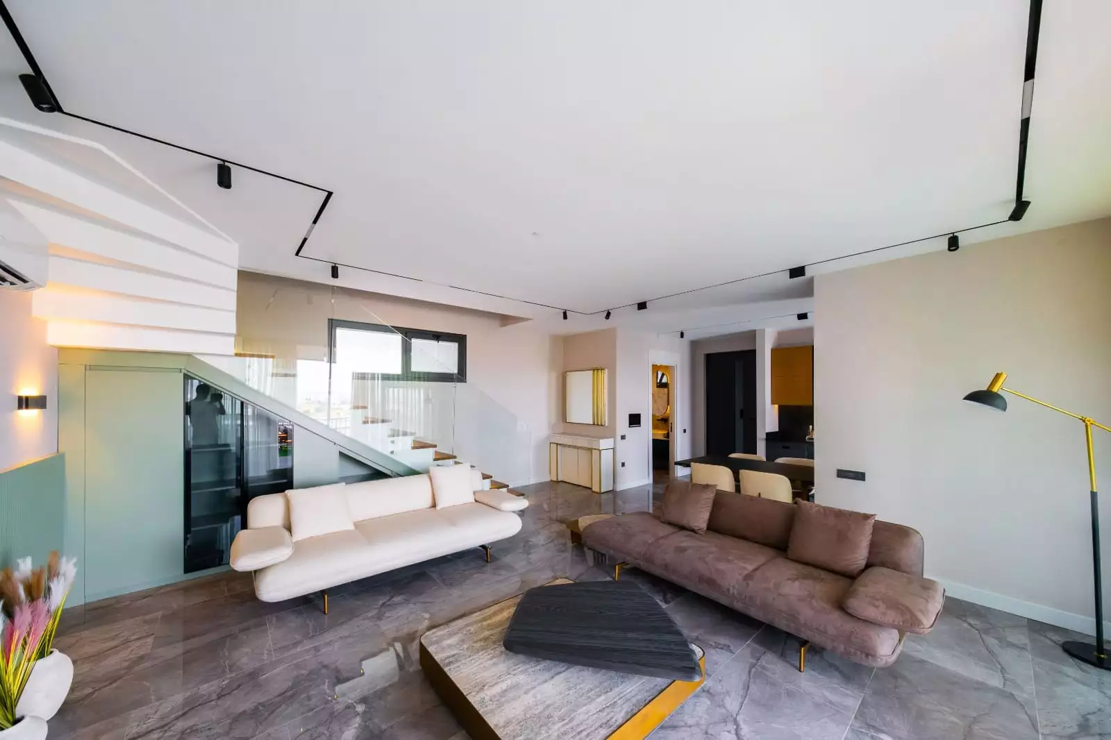 Villa 284m² in Turkey, Konakli. Priced at 610000€ rent photo-14