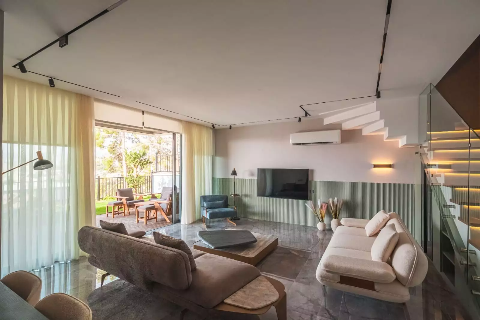 Villa 284m² in Turkey, Konakli. Priced at 610000€ rent photo-24