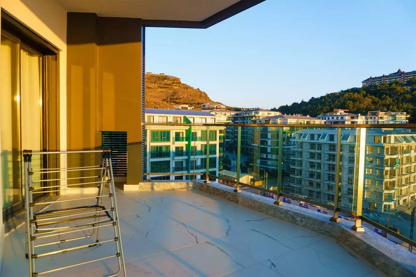 Flat 110m² in Turkey, Kargicak. Priced at 434500€ rent photo-24