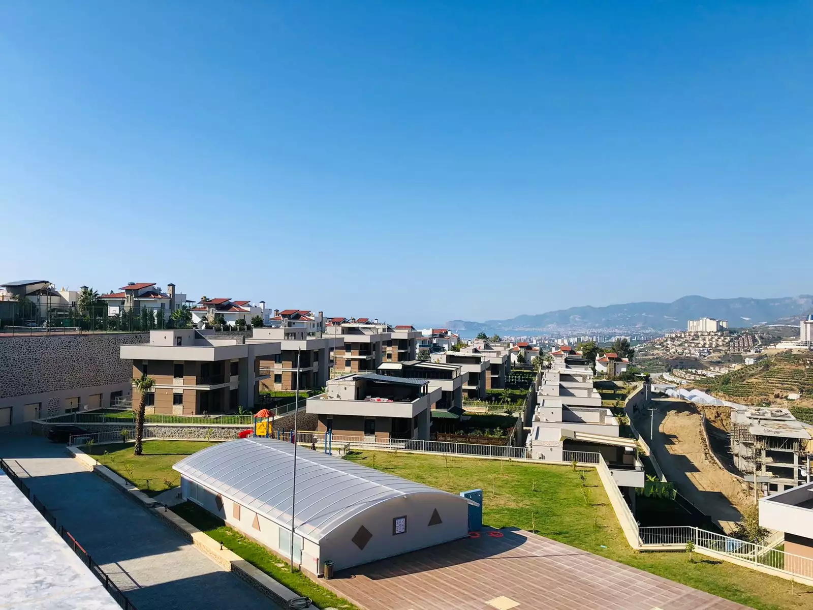 Villa 220m² in Turkey, Kargicak. Priced at 407000€ rent photo-7