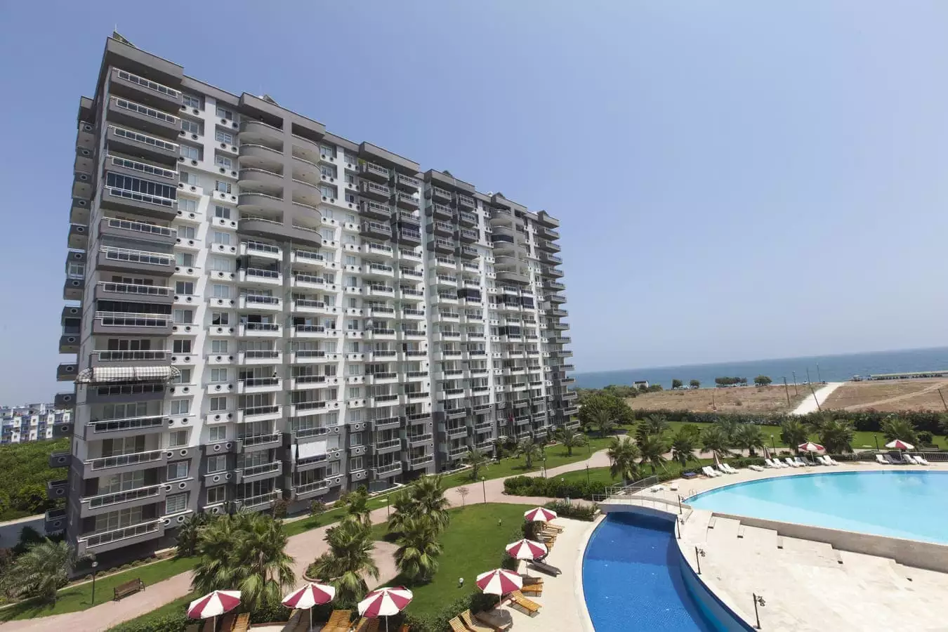 Flat 120m² in Turkey, Mersin. Priced at 145000€ rent photo-14