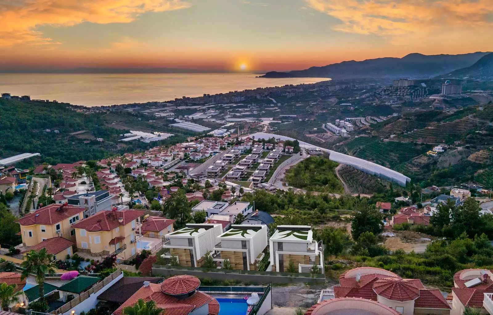 Villa 800m² in Turkey, Kargicak. Priced at 1000000€ rent photo-3