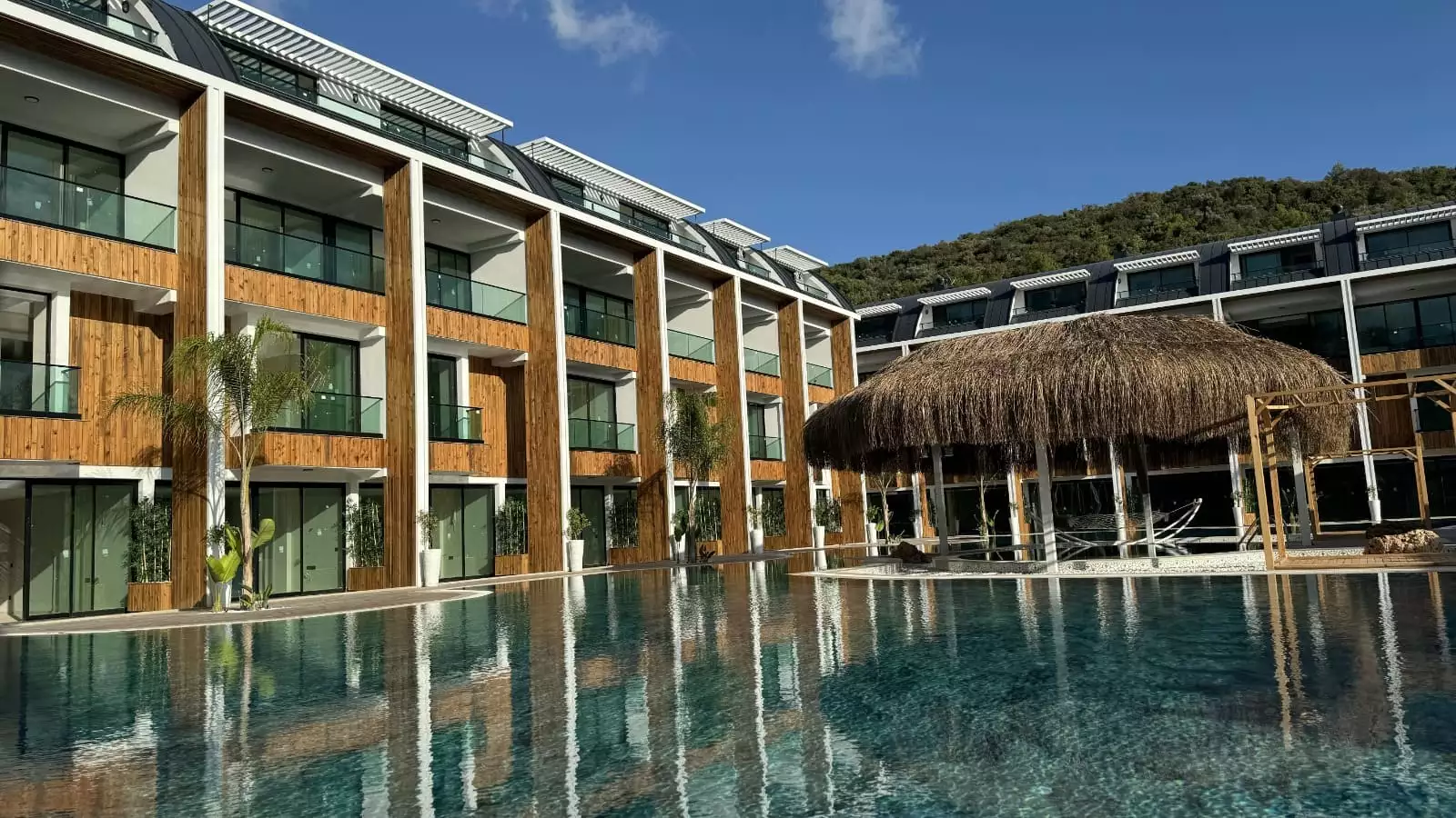 Flat 105m² in Turkey, Konakli. Priced at 250400€ rent photo-9