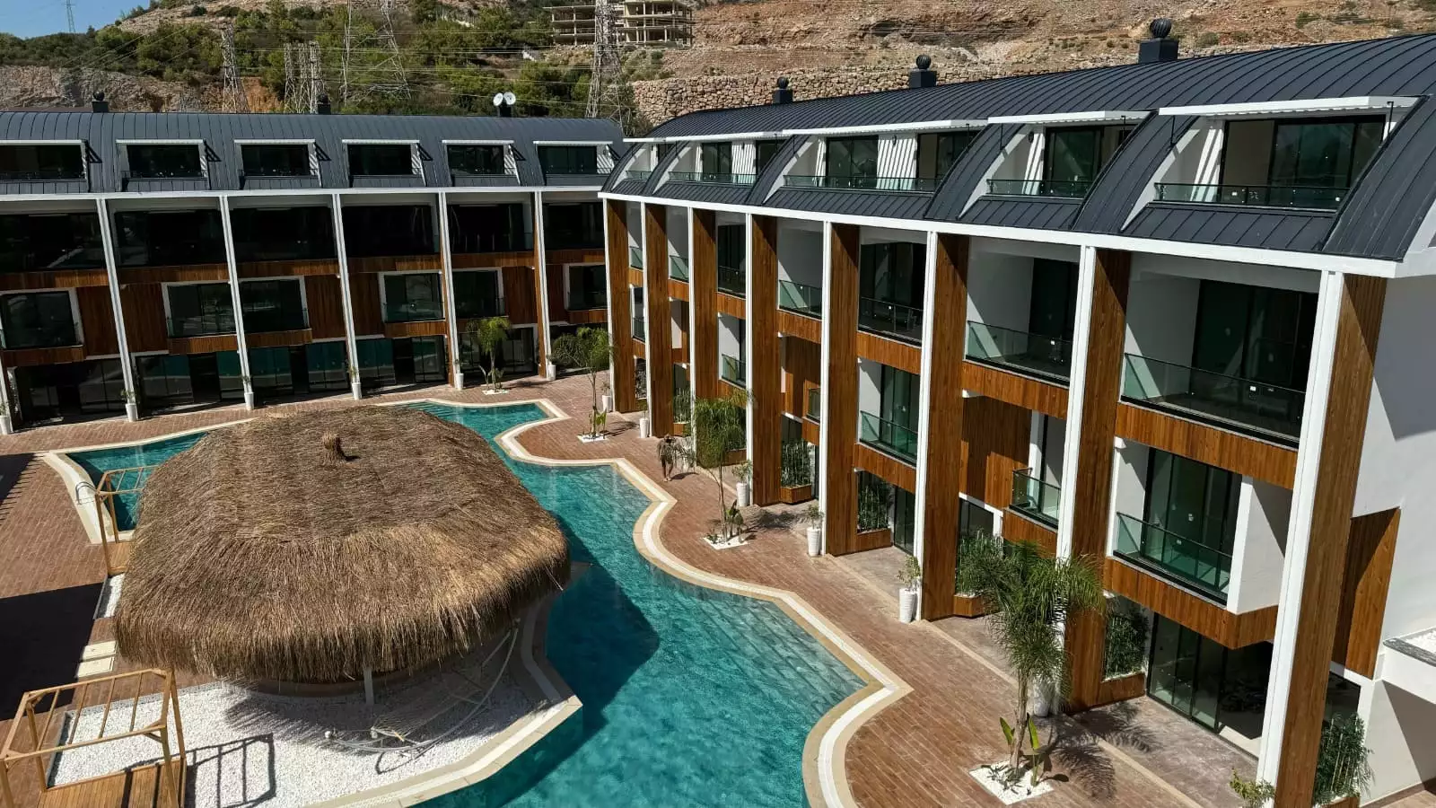 Flat 105m² in Turkey, Konakli. Priced at 250400€ rent photo-11