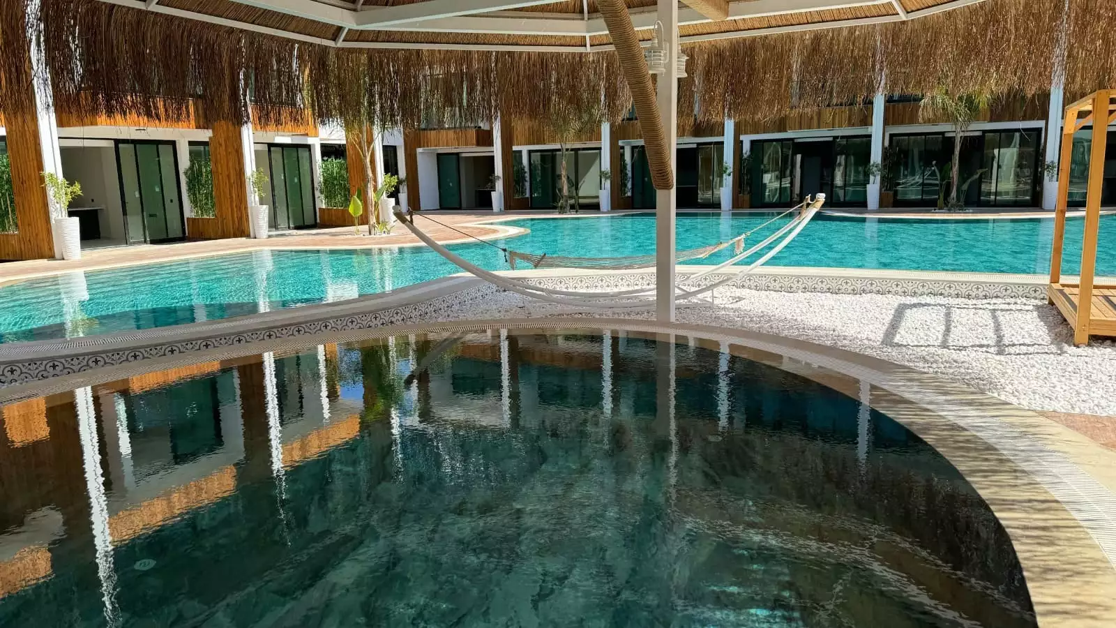 Flat 105m² in Turkey, Konakli. Priced at 250400€ rent photo-14