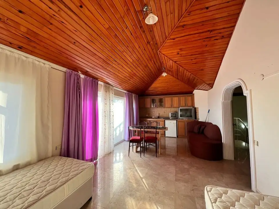 Villa 300m² in Turkey, Demirtas. Priced at 750000€ rent photo-6