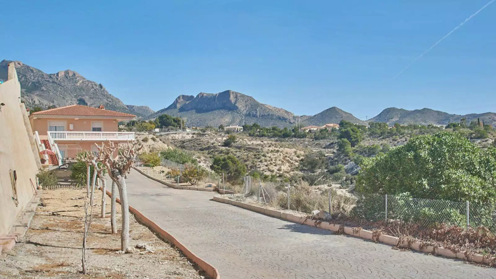 Villa 300m² in Spain, Busot. Priced at 338000€ rent photo-6