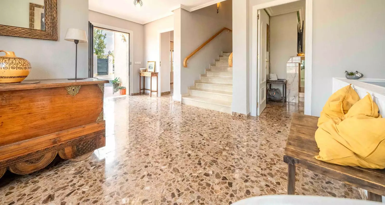 Villa 413m² in Spain, Alicante. Priced at 449000€ rent photo-5