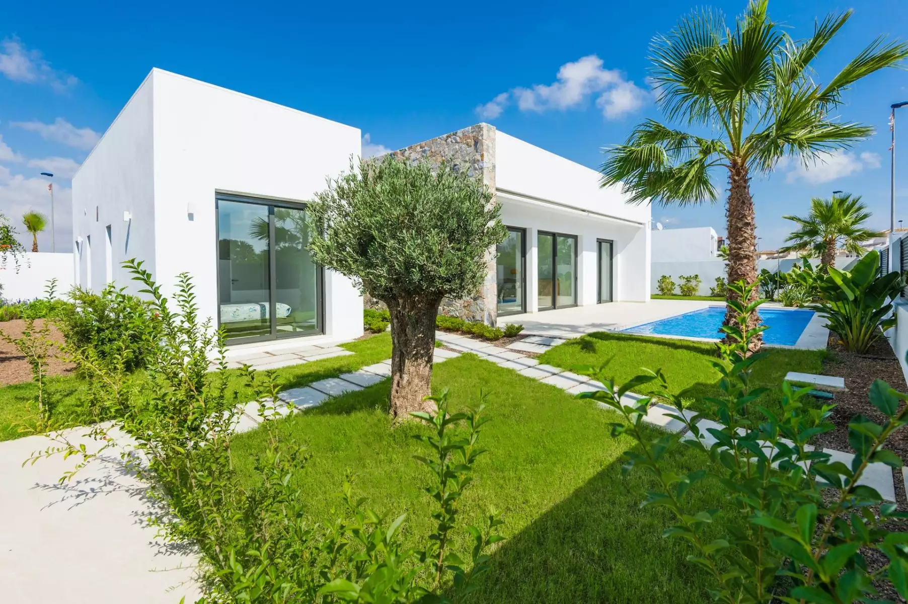 Villa 120m² in Spain, La Manga del Mar Menor. Priced at 559900€ rent photo-2