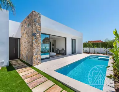 Buy in Spain for 559900€