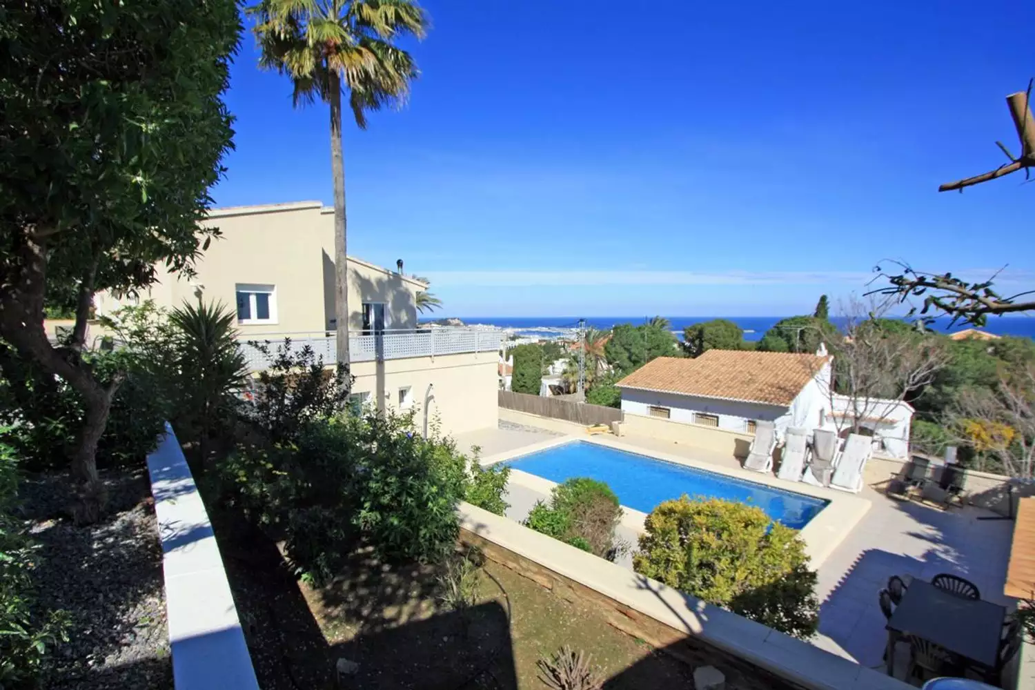 Villa 212m² in Spain, Denia. Priced at 650000€ rent photo-4