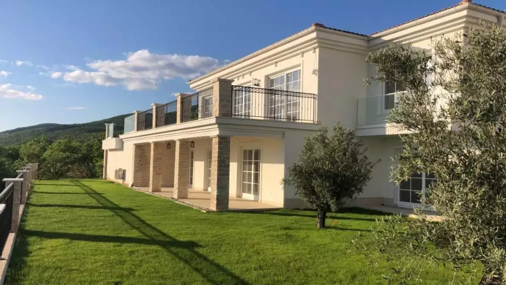 Villa 480m² in Croatia, Crikvenica. Priced at 2980000€ rent photo-3