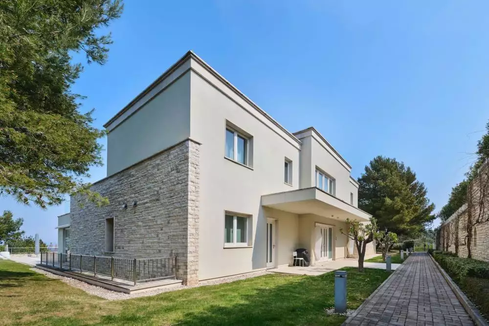 Villa 915m² in Croatia, Umag. Priced at 6500000€ rent photo-8
