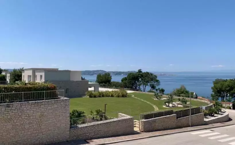 Villa 915m² in Croatia, Umag. Priced at 6500000€ rent photo-22