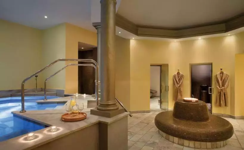 Villa 915m² in Croatia, Umag. Priced at 6500000€ rent photo-24