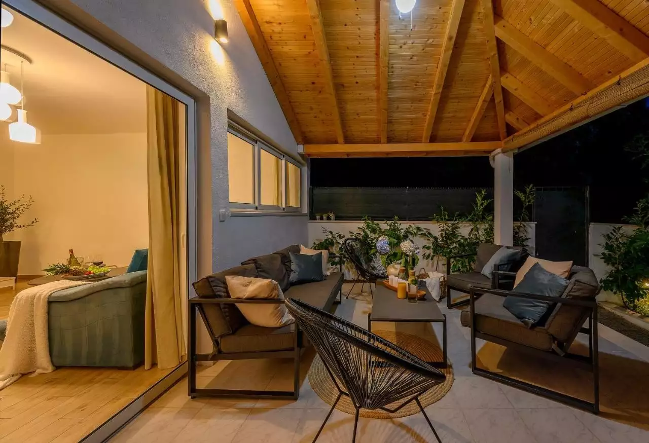 House 196m² in Croatia, Brac. Priced at 1500000€ rent photo-10