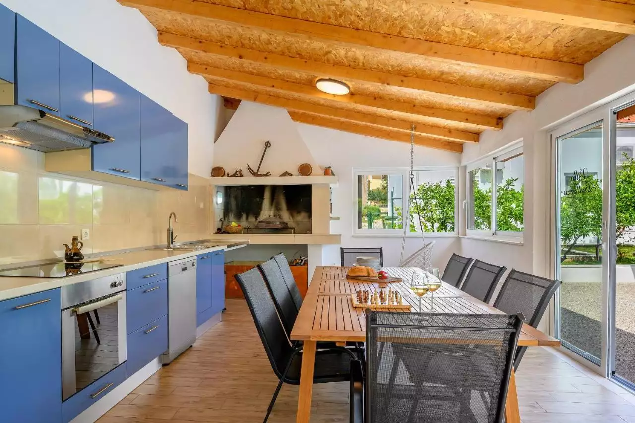 House 196m² in Croatia, Brac. Priced at 1500000€ rent photo-27