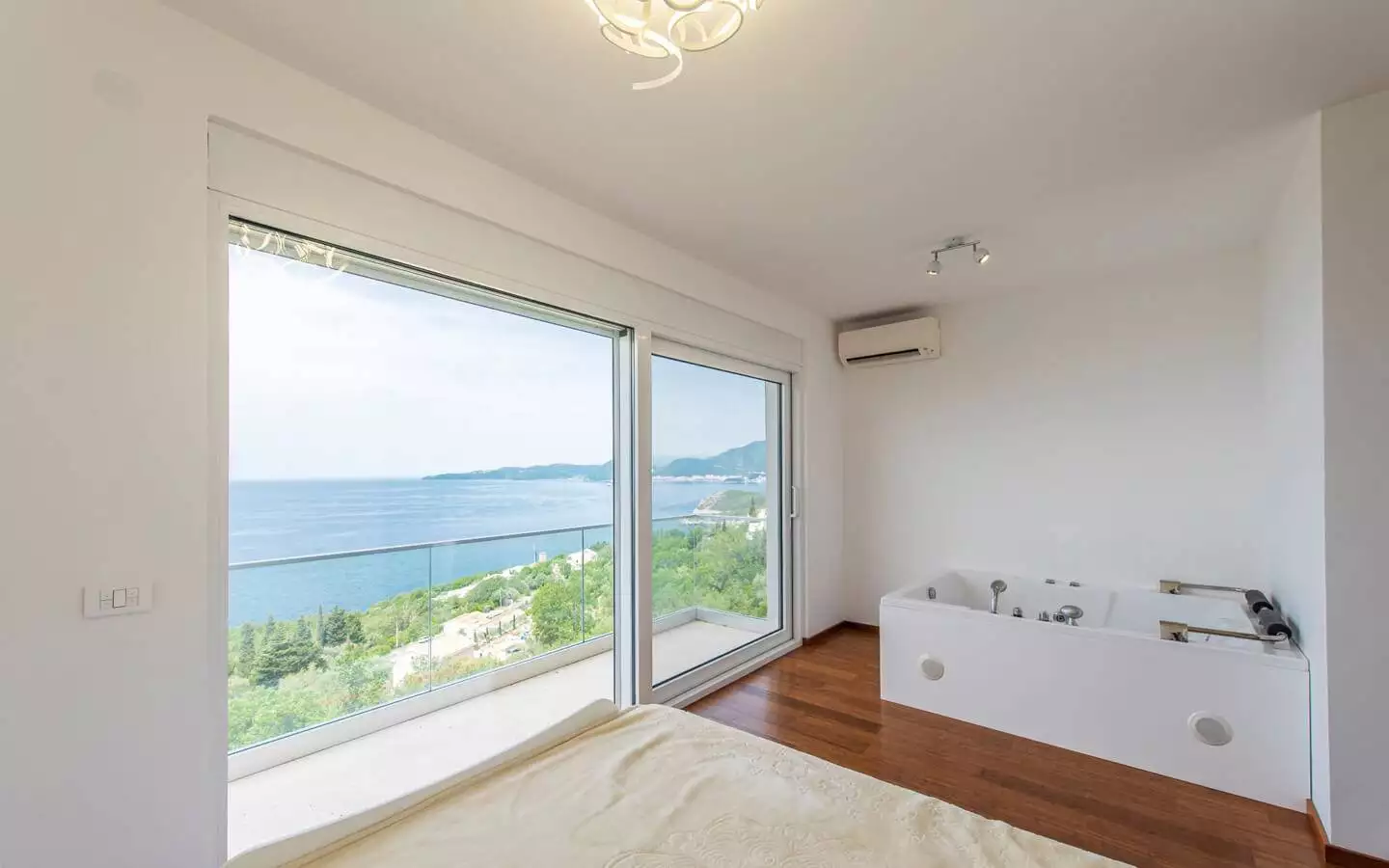 Villa 270m² in Montenegro, Rezevici. Priced at 3000000$ rent photo-26