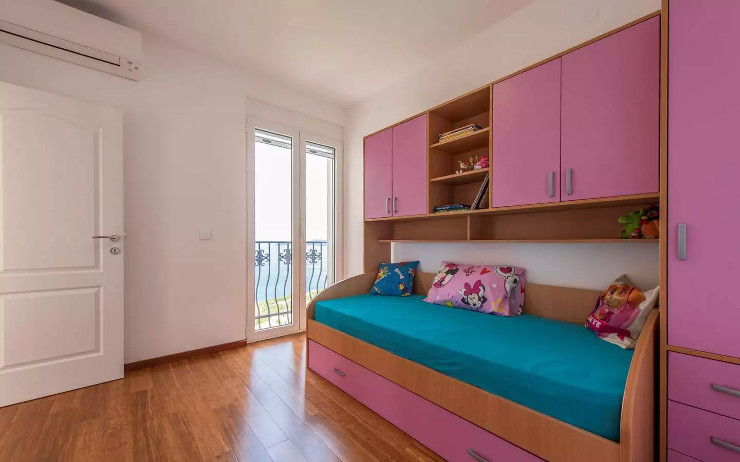 Villa 270m² in Montenegro, Rezevici. Priced at 3000000$ rent photo-35