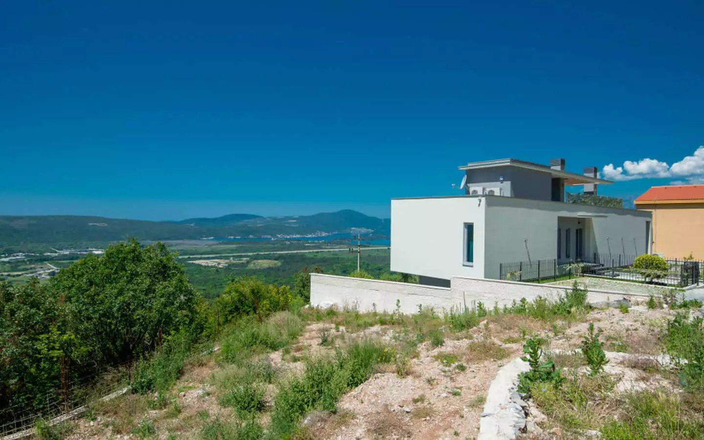 Villa 250m² in Montenegro, Kotor. Priced at 895000$ rent photo-2