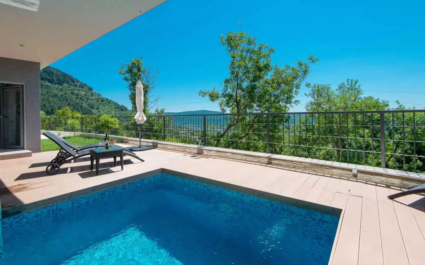 Villa 250m² in Montenegro, Kotor. Priced at 895000$ rent photo-4