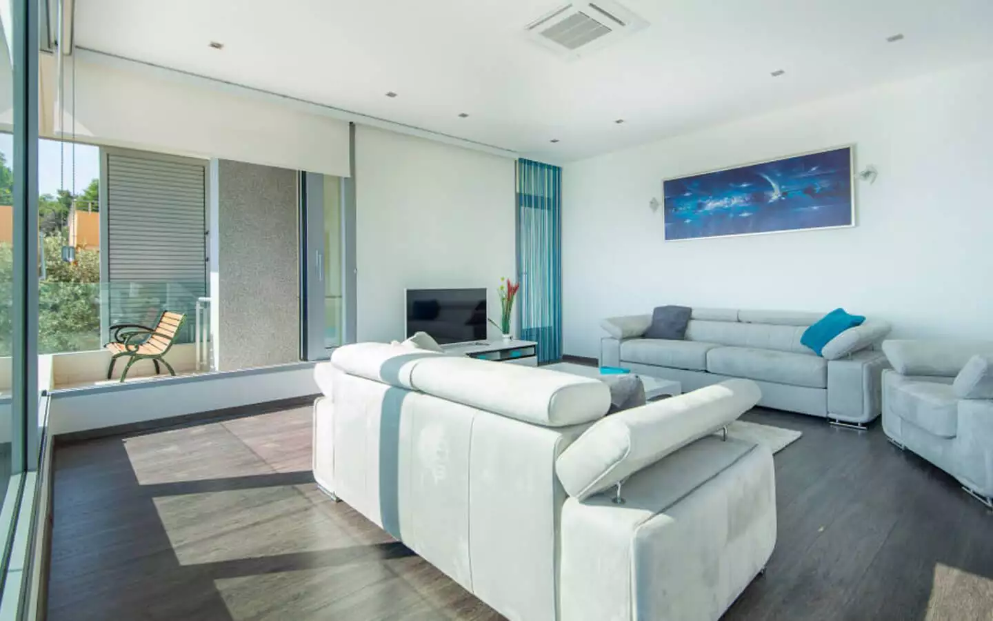 Villa 250m² in Montenegro, Kotor. Priced at 895000$ rent photo-12