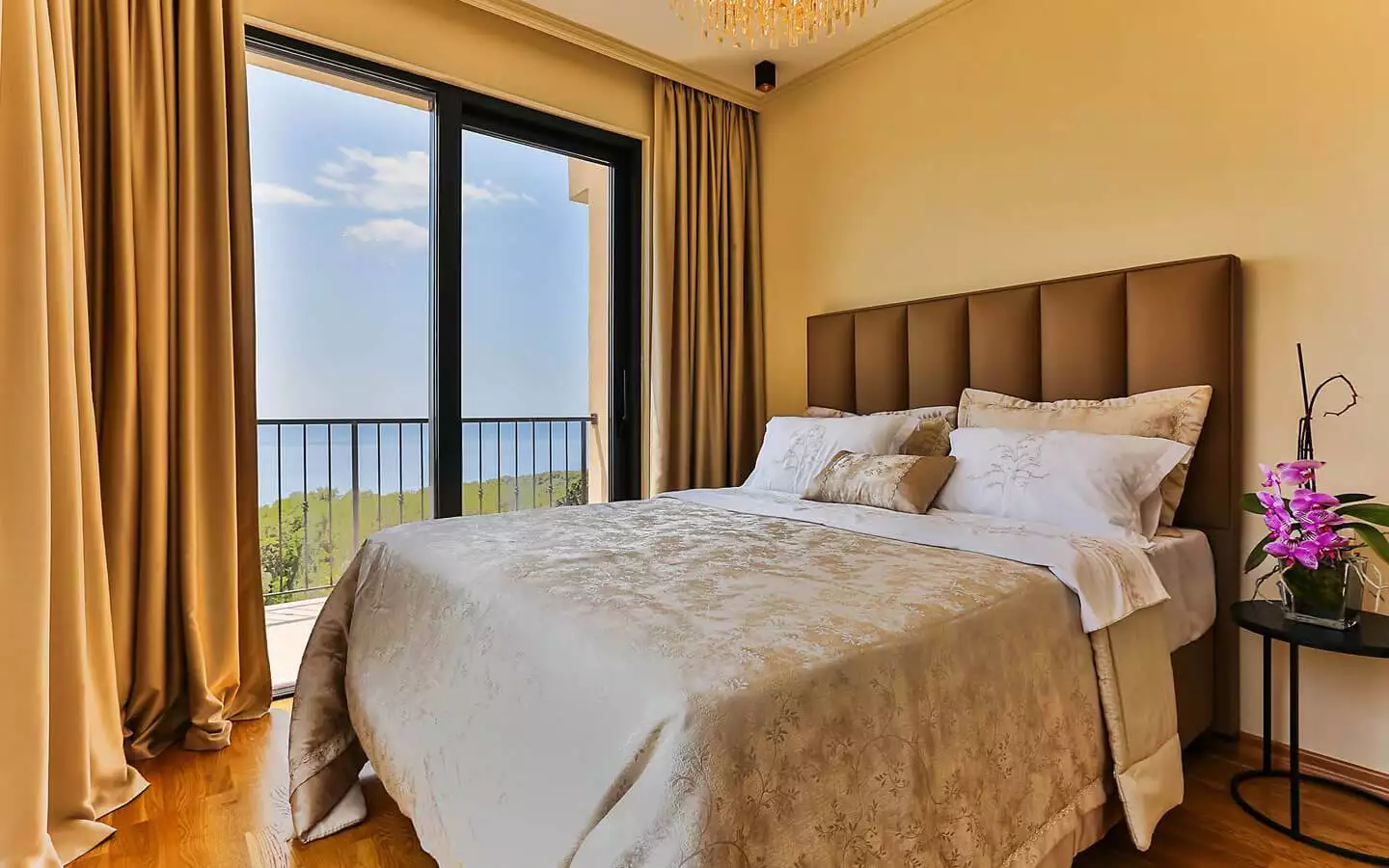 Townhouse 220m² in Montenegro, Rezevici. Priced at 720000€ rent photo-12
