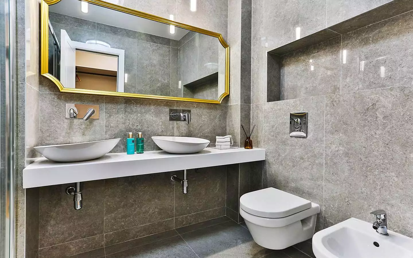 Townhouse 220m² in Montenegro, Rezevici. Priced at 720000€ rent photo-15