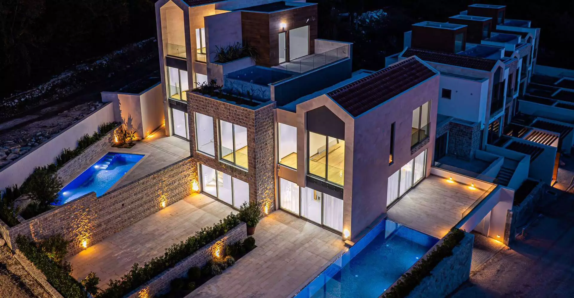 Townhouse 241m² in Montenegro, Tivat. Priced at 610000€ rent photo-8