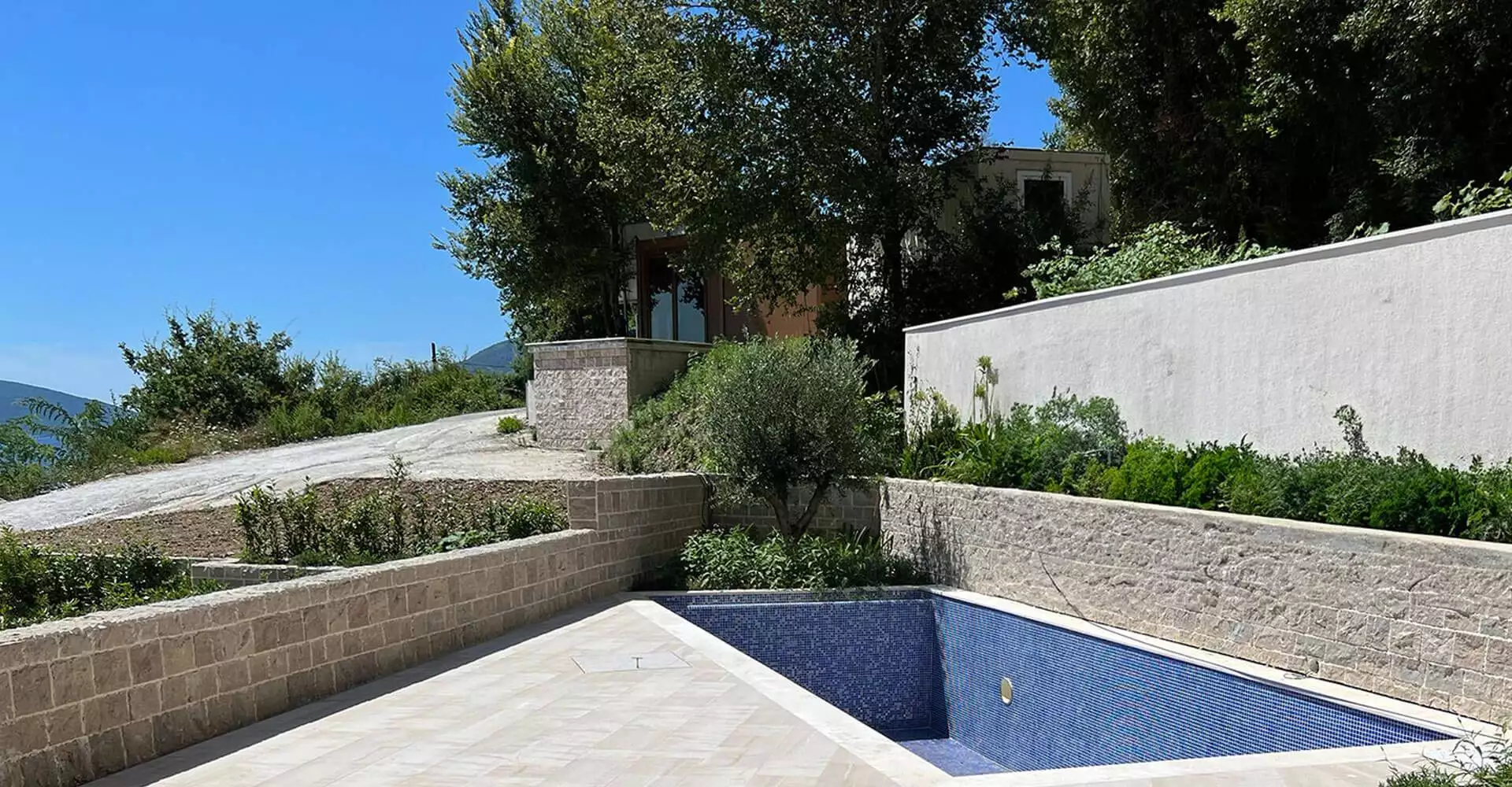 Townhouse 241m² in Montenegro, Tivat. Priced at 610000€ rent photo-11