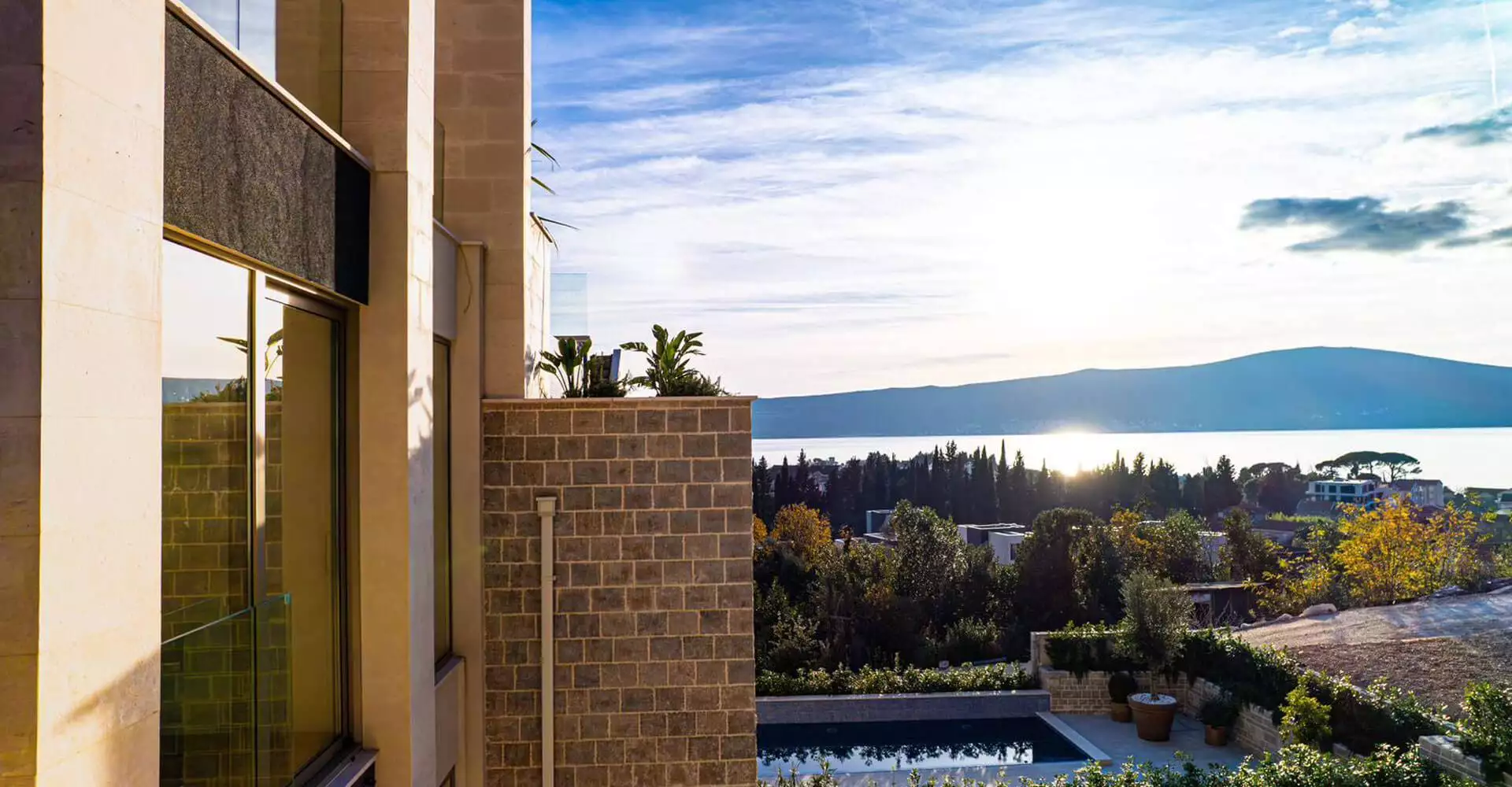 Townhouse 241m² in Montenegro, Tivat. Priced at 610000€ rent photo-13