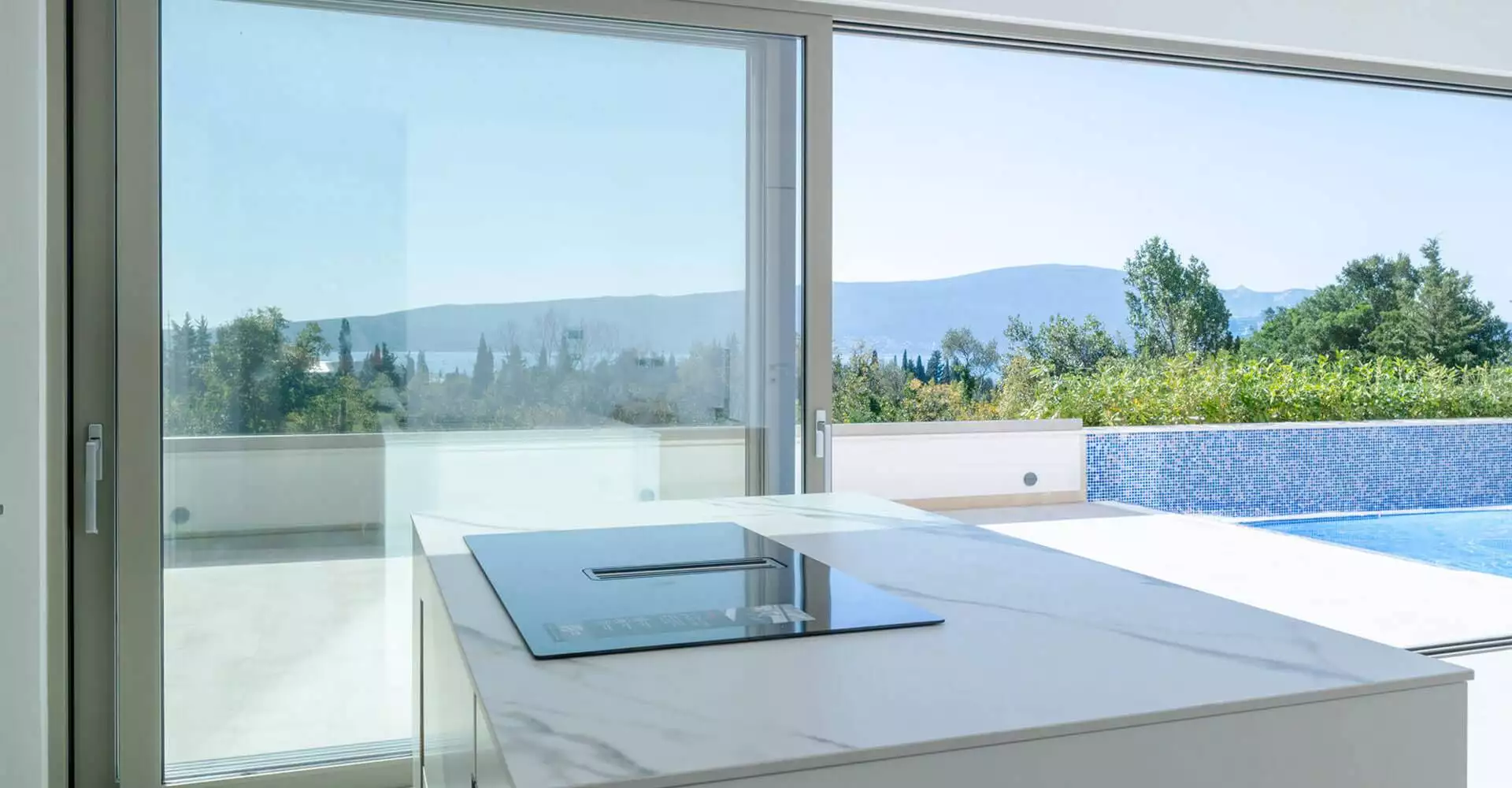 Townhouse 241m² in Montenegro, Tivat. Priced at 610000€ rent photo-24