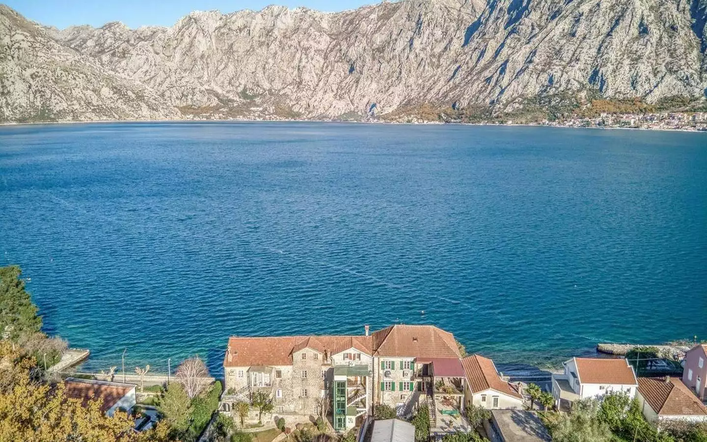 Villa 112m² in Montenegro, Prcanj. Priced at 1500000$ rent photo-5