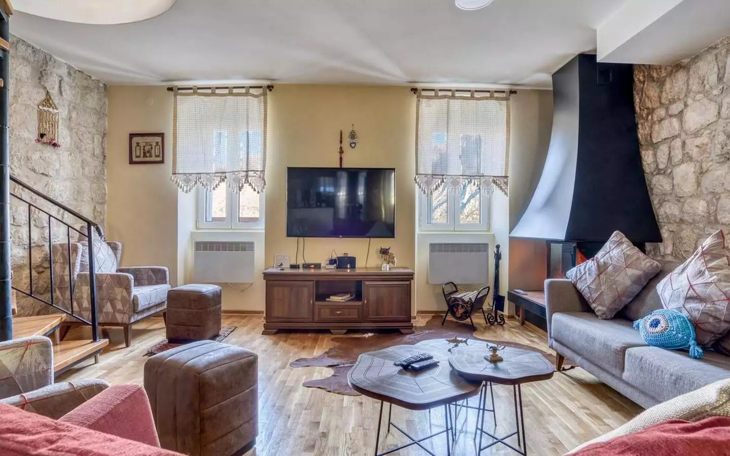 Villa 112m² in Montenegro, Prcanj. Priced at 1500000$ rent photo-10
