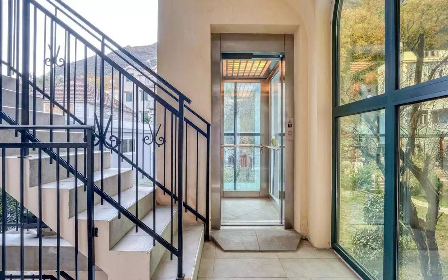 Villa 112m² in Montenegro, Prcanj. Priced at 1500000$ rent photo-32