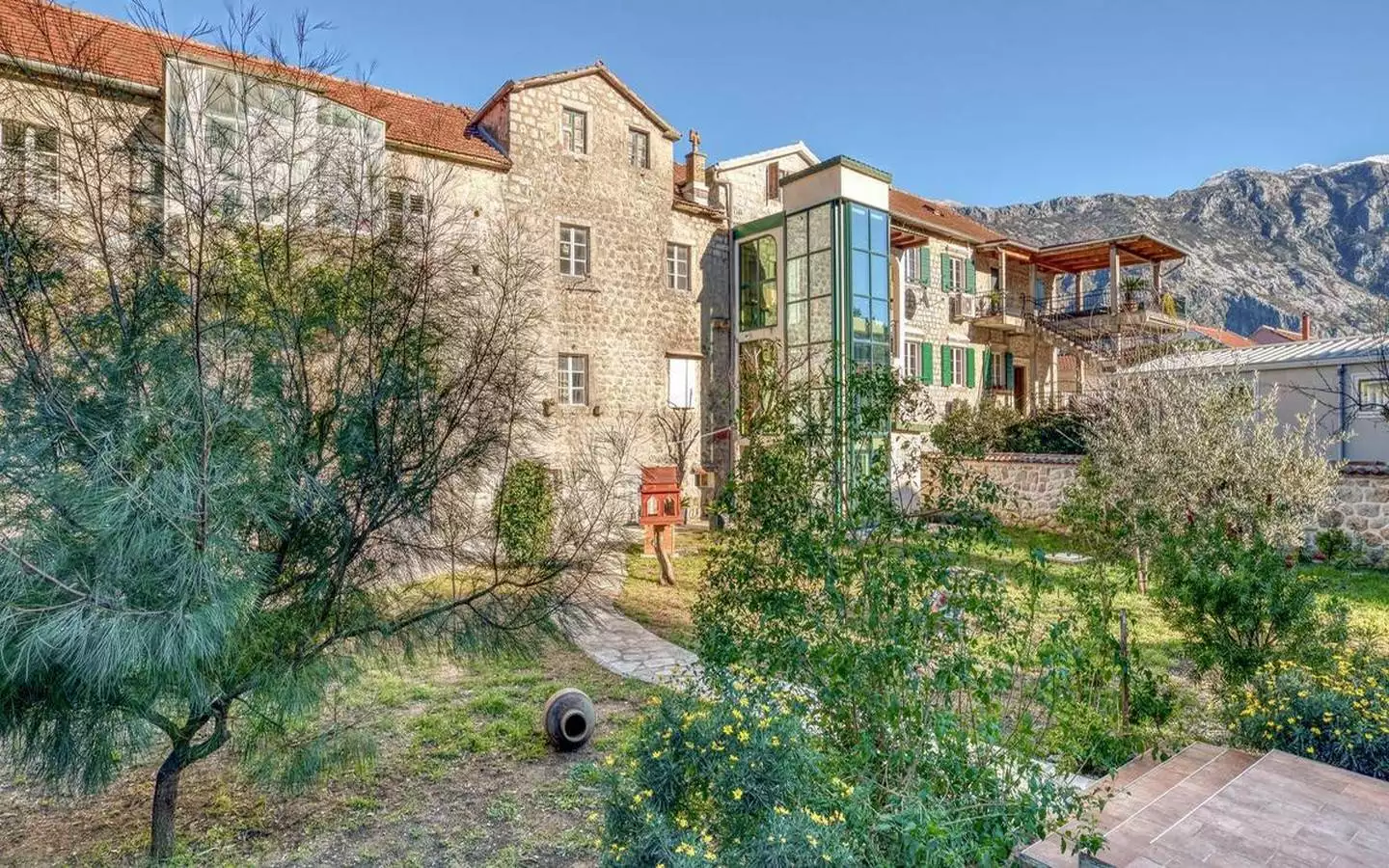 Villa 112m² in Montenegro, Prcanj. Priced at 1500000$ rent photo-35