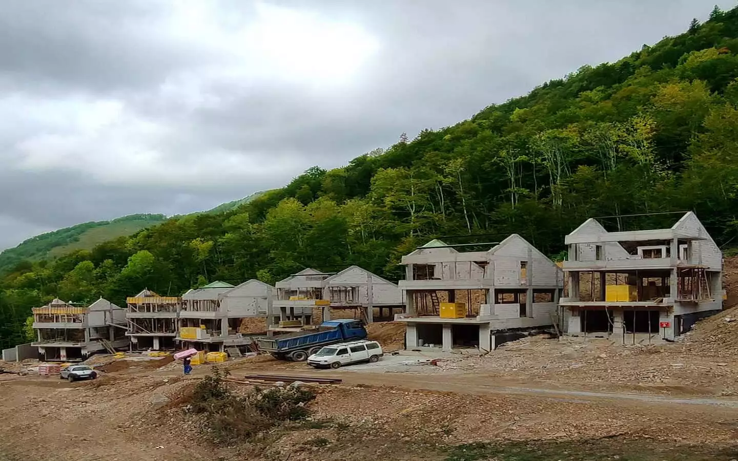 Duplex 7306m² in Montenegro, Kolasin. Priced at 350000$ rent photo-4