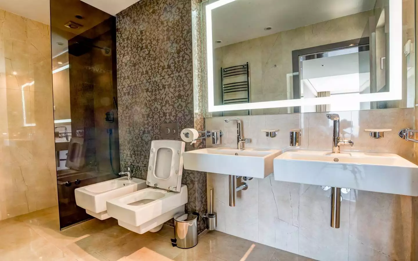 Villa 1133m² in Montenegro, Vidikovac. Priced at 3000000$ rent photo-26