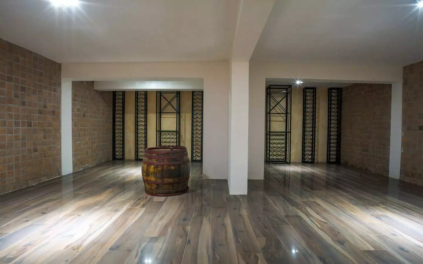 Villa 1133m² in Montenegro, Vidikovac. Priced at 3000000$ rent photo-27